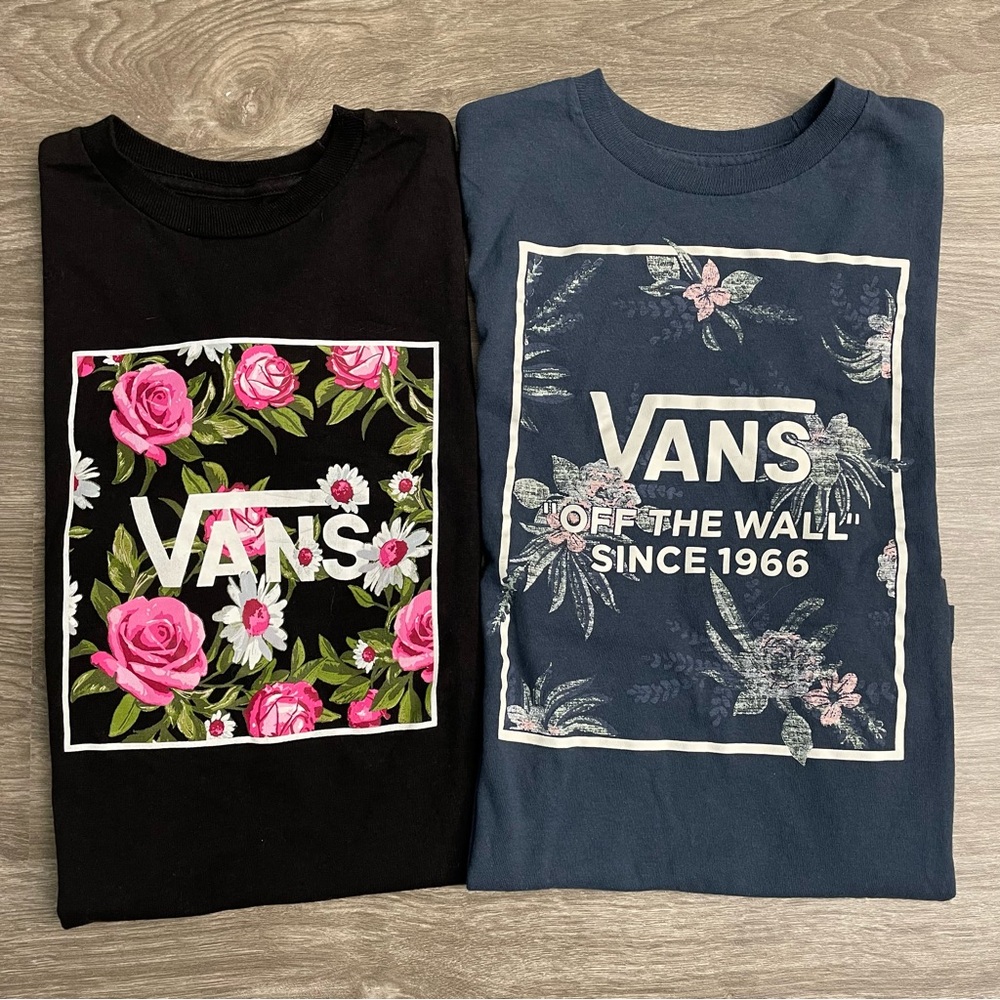 Pair of Vans Kids Short Sleeve Floral Print Tees Youth Size S and M